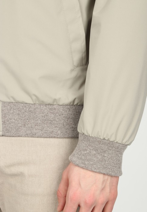 куртка  из проверенных материалов спереди