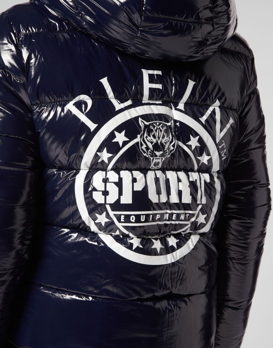 куртка  из проверенных материалов спереди