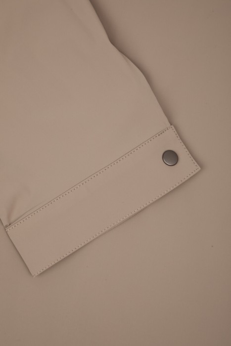 куртка  для взрослого возраста с изнаночной стороны