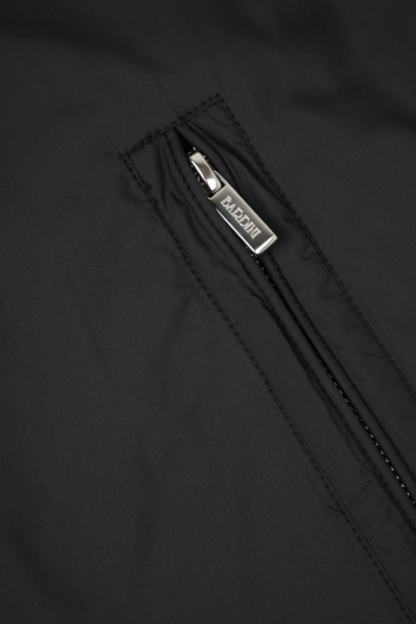 куртка  для взрослого возраста с изнаночной стороны