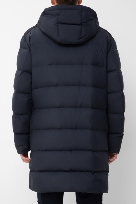 куртка  по цене 95200 руб вид справа