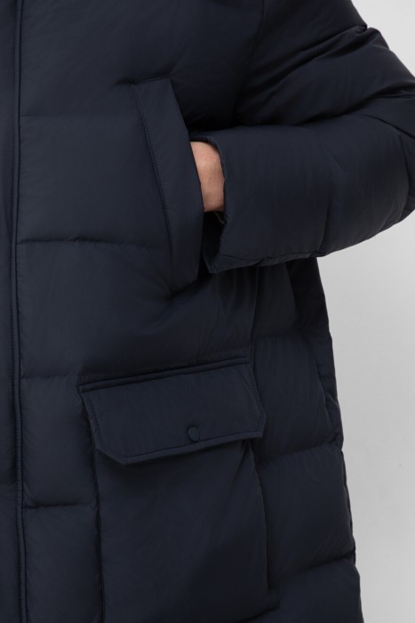 Товар синего цвета с внутренней стороны