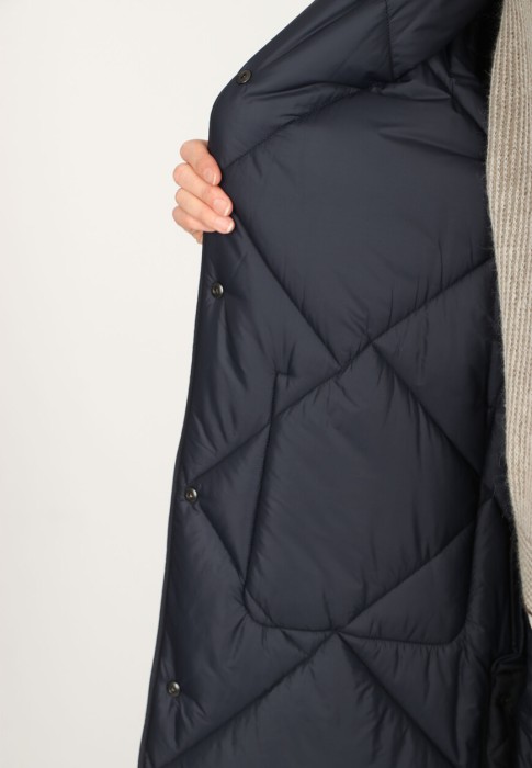 куртка  для взрослого возраста с изнаночной стороны