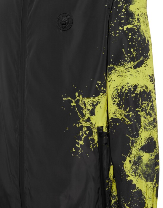 куртка  из италии вид сбоку