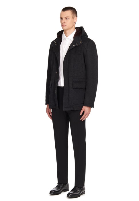 куртка  по цене 183540 руб вид справа