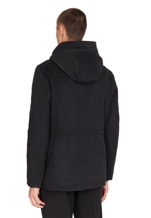 Товар серого цвета с внутренней стороны