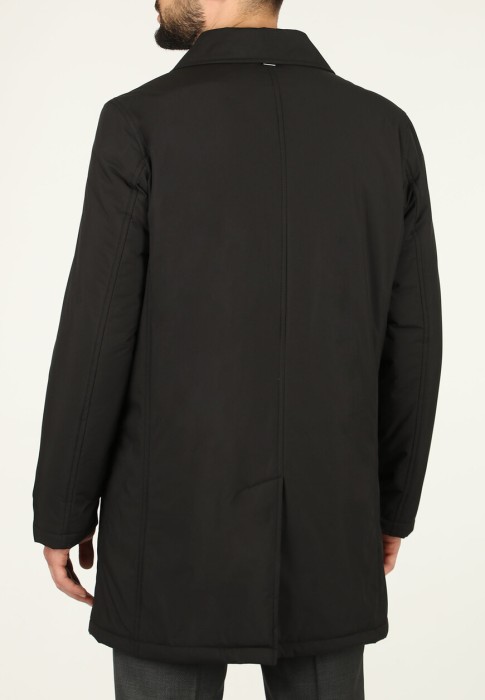 Товар черного цвета с внутренней стороны