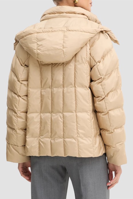 куртка  от бренда max mara вид слева