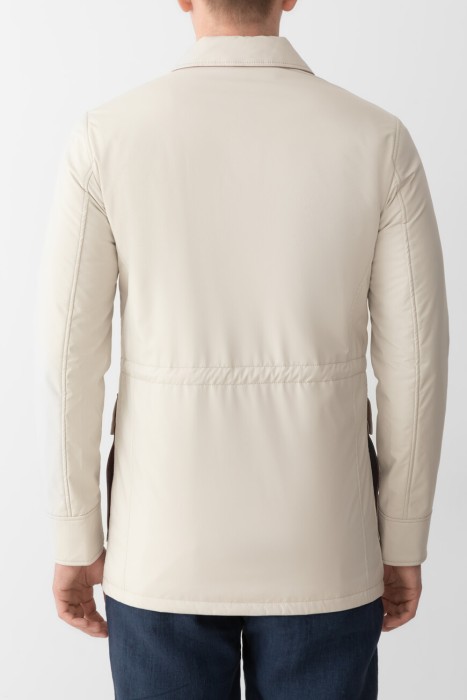 куртка  по цене 119200 руб вид справа