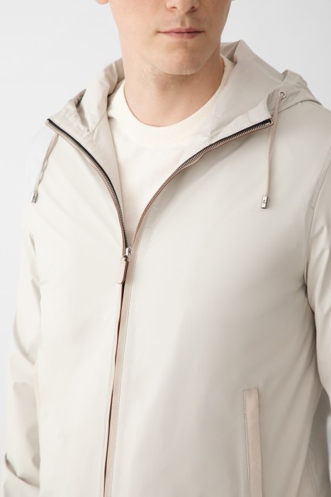 куртка  из италии вид сбоку