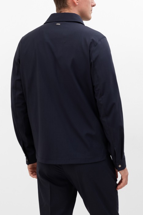 куртка  по цене 79800 руб вид справа