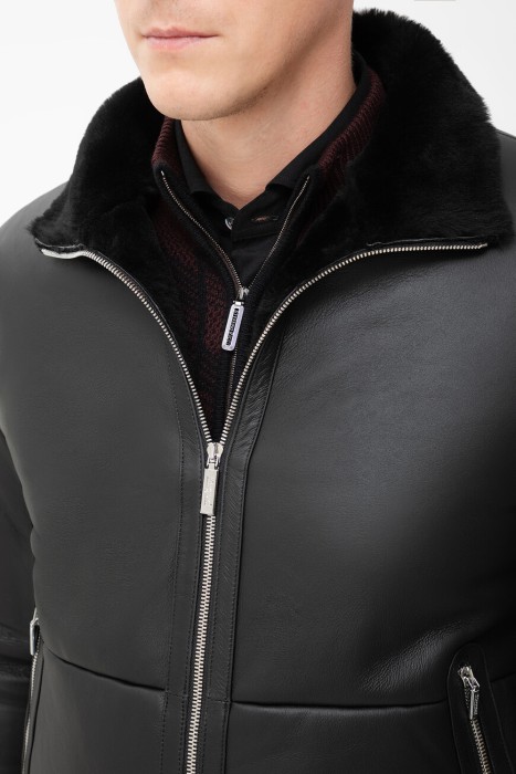 куртка  из италии вид сбоку