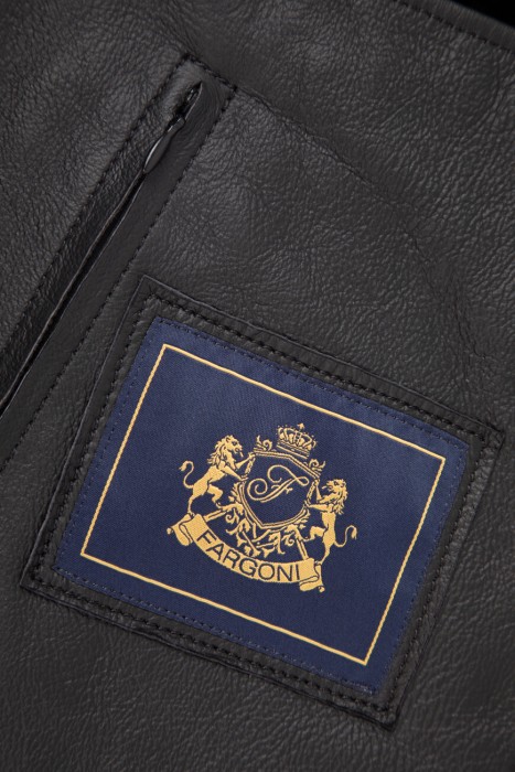 куртка  повседневного стиля с лицевой стороны