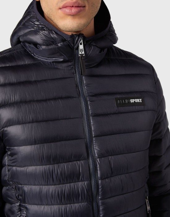 куртка  из проверенных материалов спереди