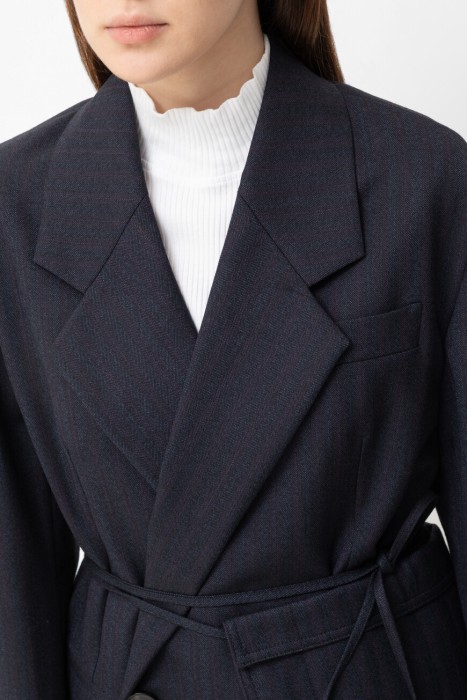 куртка  из италии вид сбоку