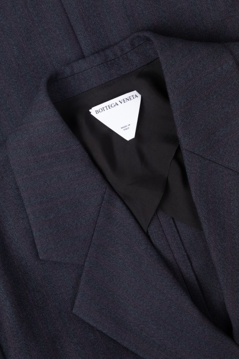 куртка  спортивного стиля с лицевой стороны