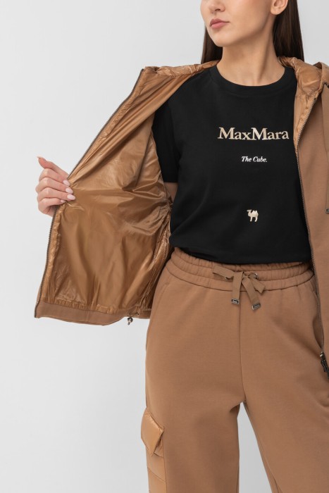 Продукция для женщин фото