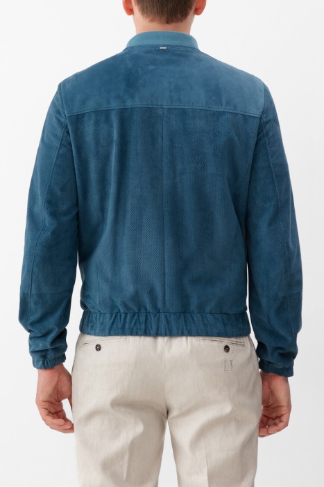 куртка  по цене 513425 руб вид справа