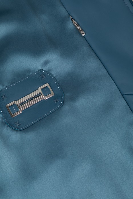 куртка  вид слева