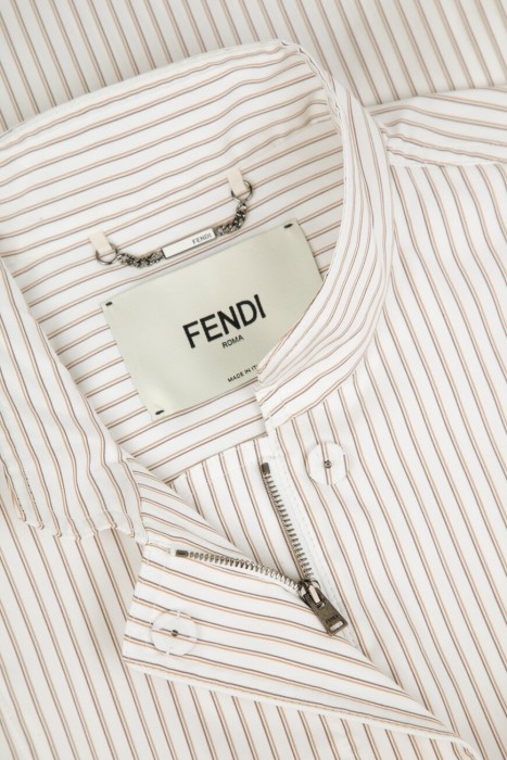 куртка  для взрослого возраста с изнаночной стороны