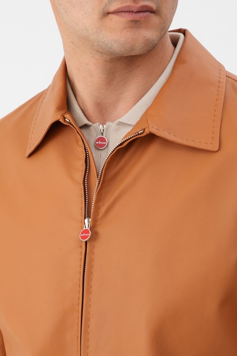 куртка  из италии вид сбоку