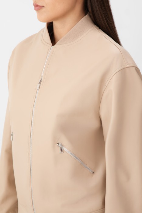 куртка  из италии вид сбоку