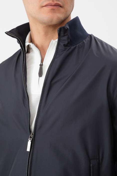 куртка  из италии вид сбоку