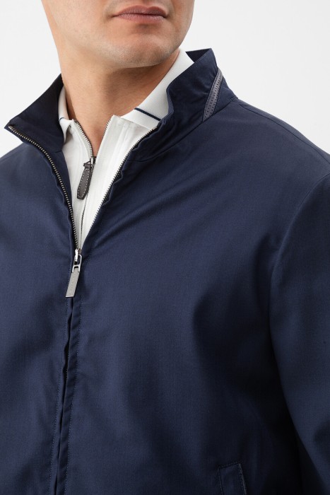 куртка  из италии вид сбоку