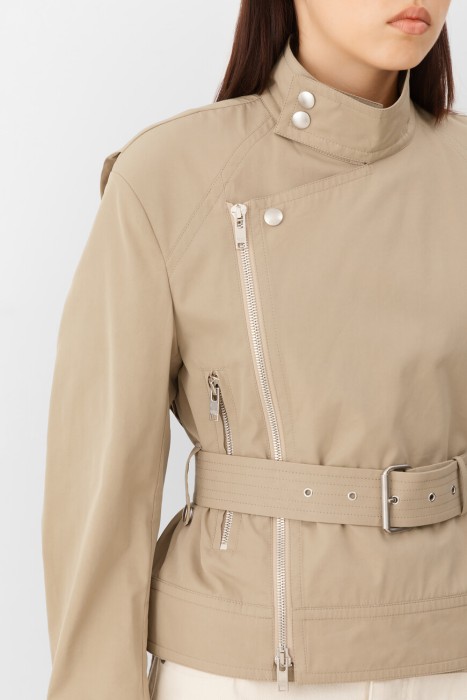 куртка  из италии вид сбоку