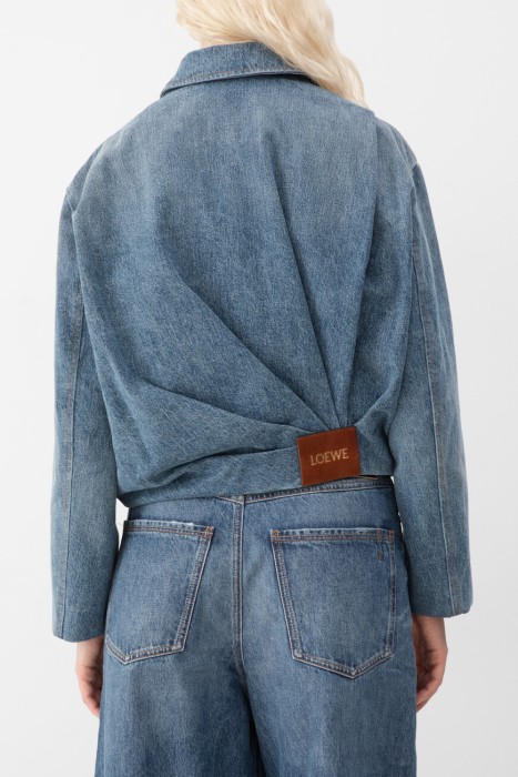 куртка  по цене 124500 руб вид справа