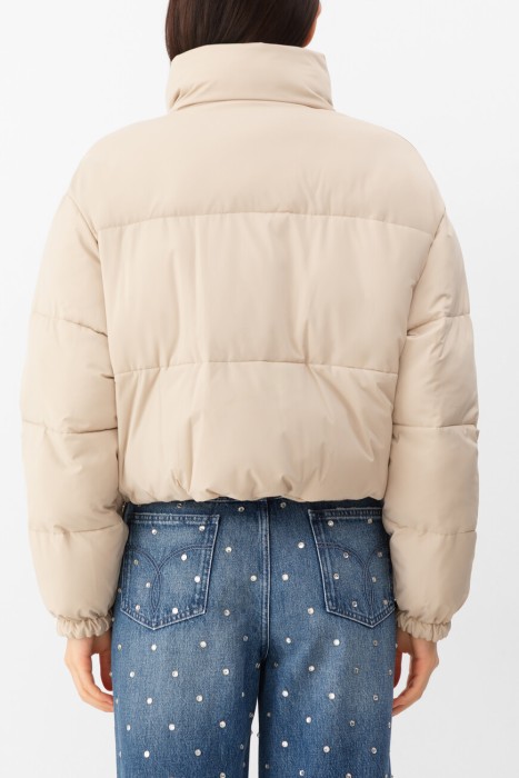 куртка  по цене 207600 руб вид справа