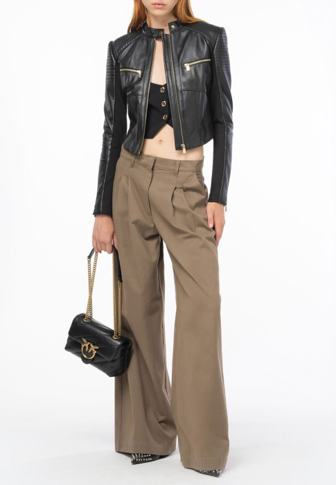 куртка  по цене 68900 руб вид справа