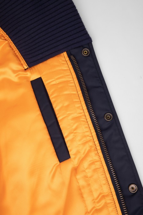 куртка  вид слева