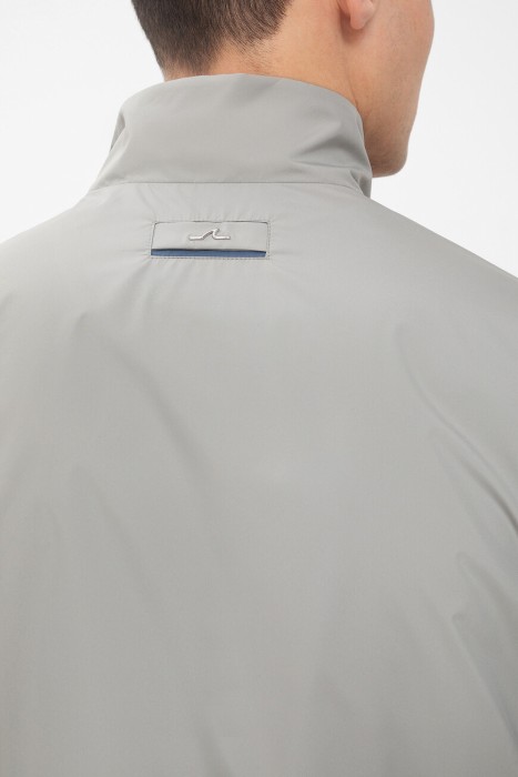 куртка  из полиэстера спереди