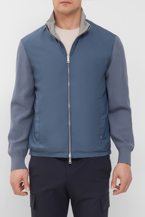 куртка  спортивного стиля с лицевой стороны