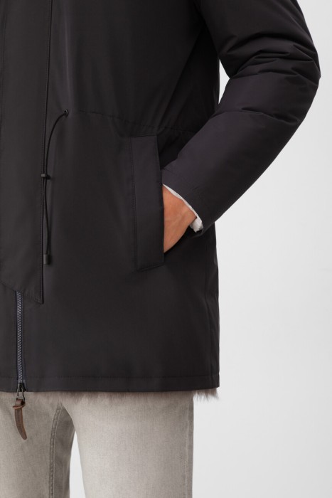 Товар синего цвета с внутренней стороны