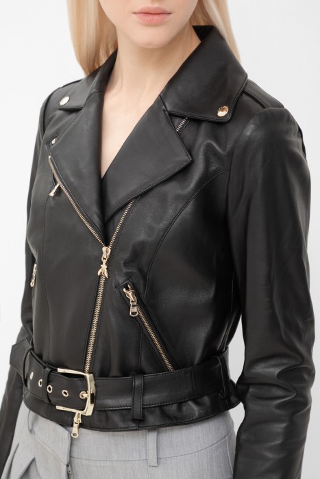 куртка  из италии вид сбоку