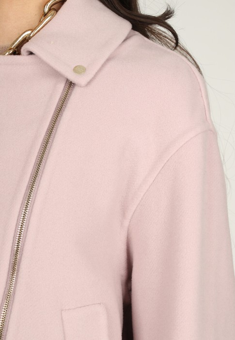 Продукция для женщин фото