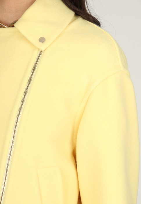 Продукция для женщин фото