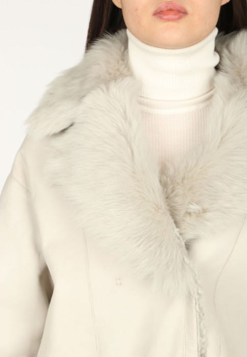 куртка  для взрослого возраста с изнаночной стороны