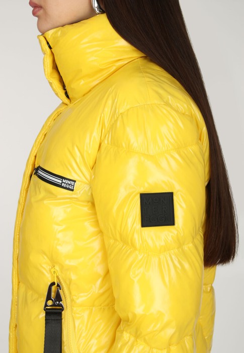 куртка  из проверенных материалов спереди