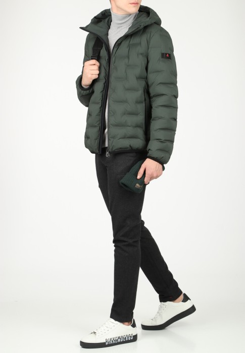 куртка  по цене 49175 руб вид справа