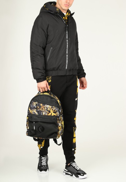 куртка  от бренда versace jeans couture вид слева