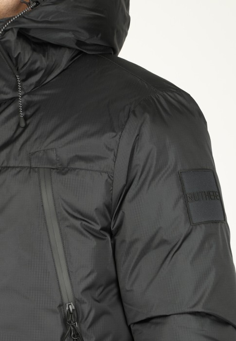 куртка  из проверенных материалов спереди