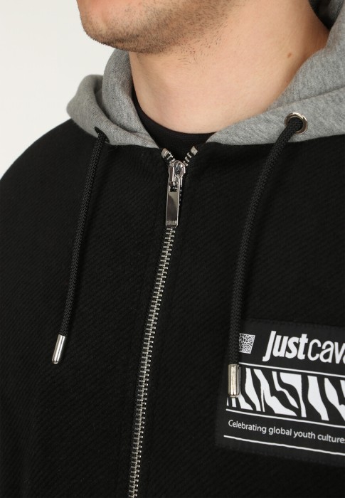 куртка  из проверенных материалов спереди