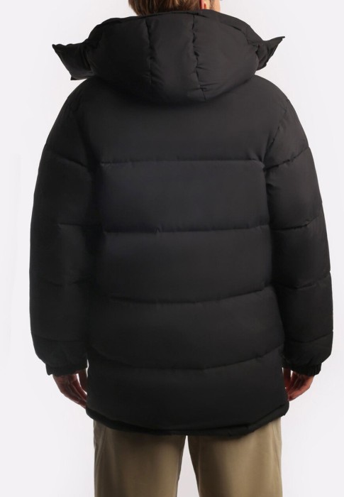 куртка  по цене 69200 руб вид справа