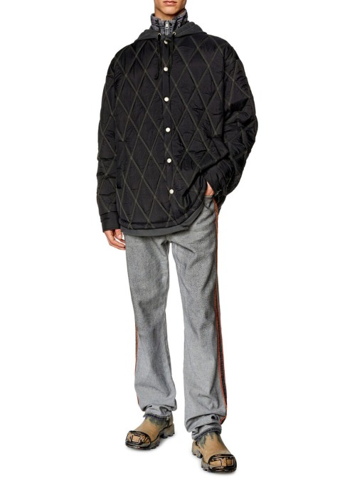 куртка  по цене 48200 руб вид справа