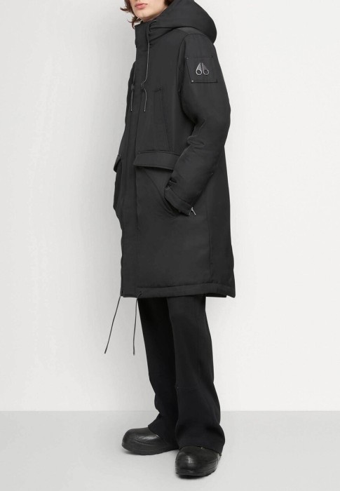 куртка  по цене 96215 руб вид справа