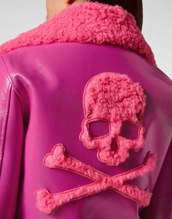 Товар розового цвета с внутренней стороны