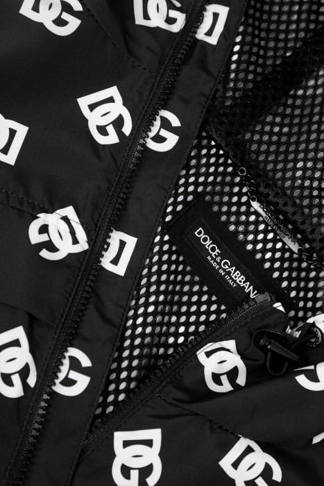 куртка  из полиэстера спереди